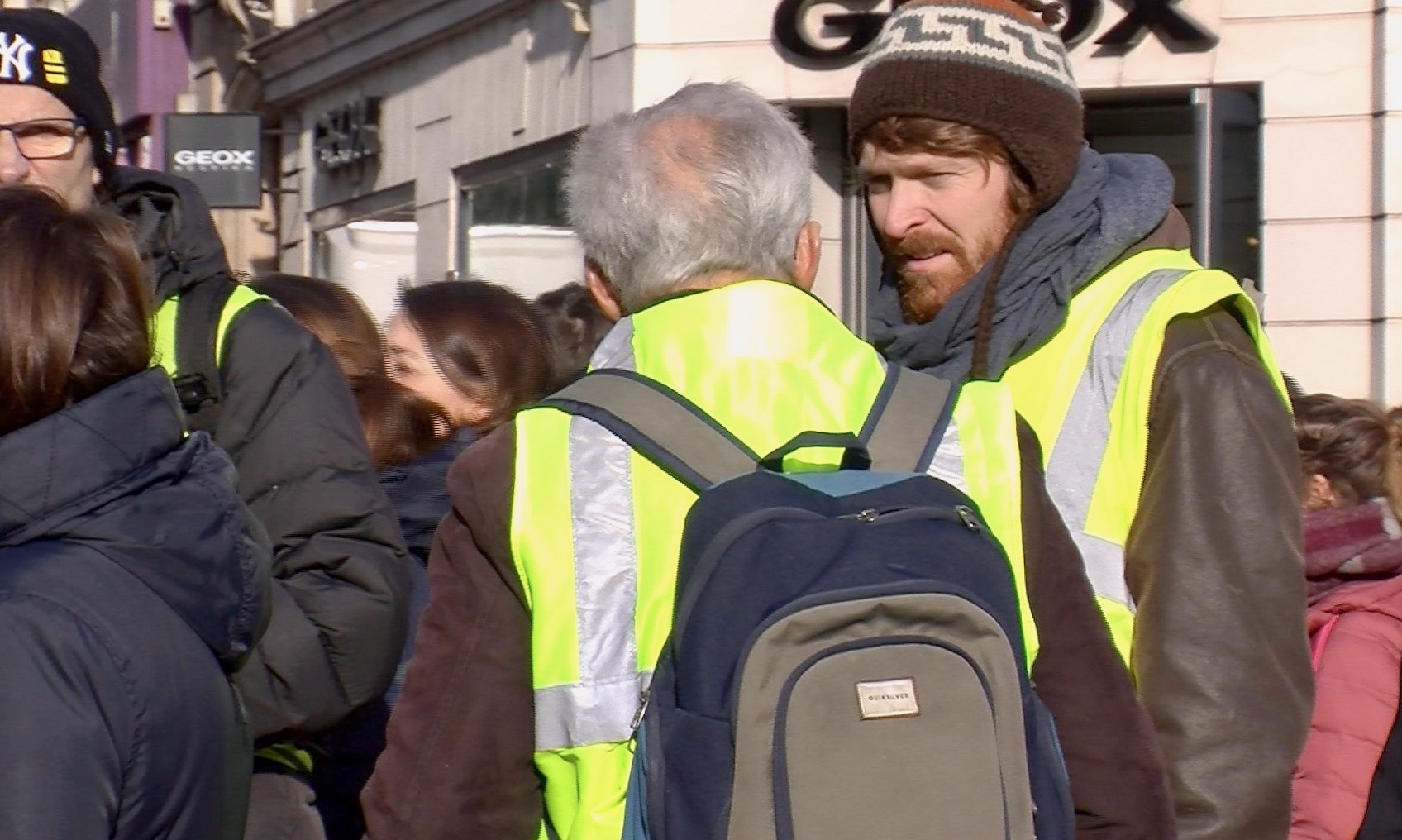 Protesters in a yellow vest demonstration in Paris (archive photo, 2018)